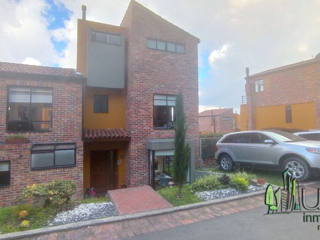 Casa de 3 alcobas en venta en Del Monte, Bogotá, 150 m² · foto 3 de 20