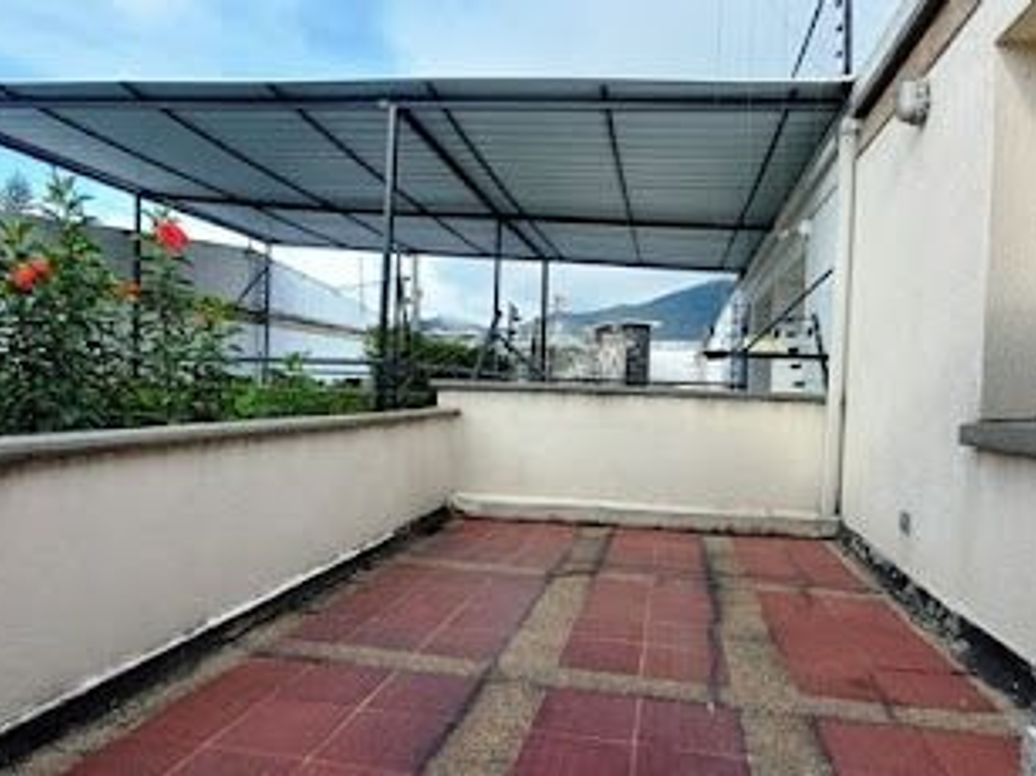 Casa de 4 alcobas en venta en Polo Club, Bogotá, 365 m² · foto 3 de 20