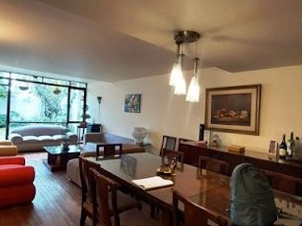 Casa de 4 alcobas en venta en Polo Club, Bogotá, 365 m² · foto 5 de 20