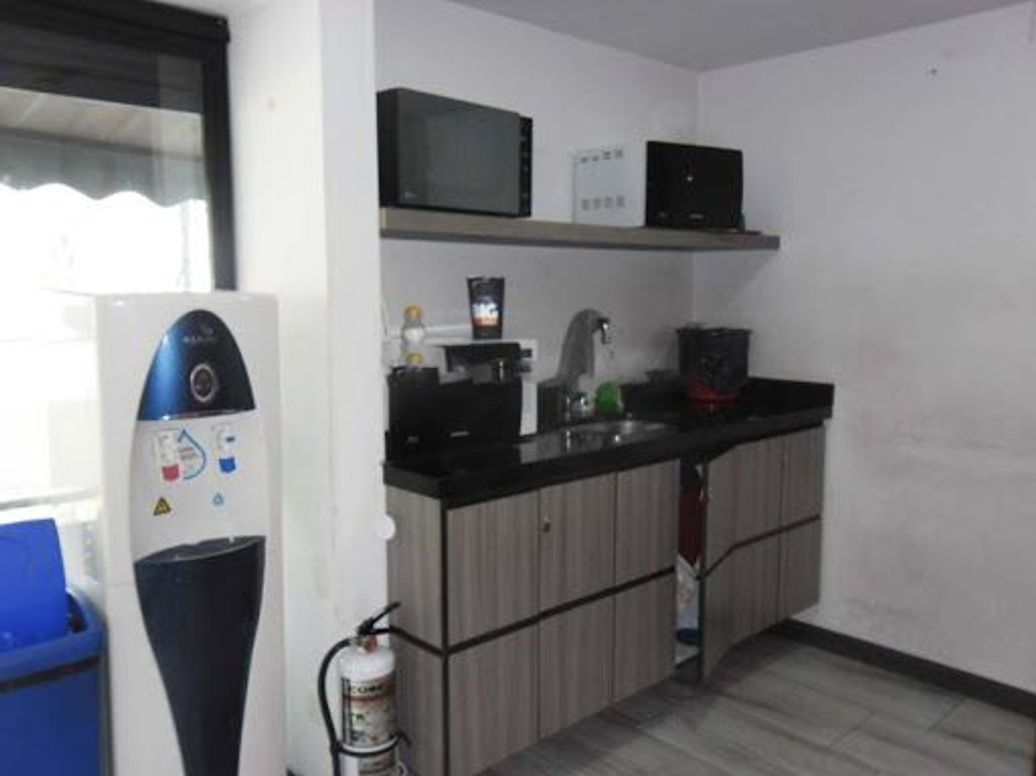 Casa de 5 alcobas en venta en Polo Club, Bogotá, 228 m² · foto 15 de 20