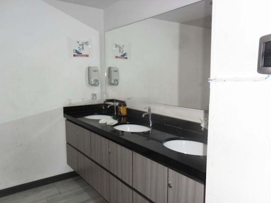 Casa de 5 alcobas en venta en Polo Club, Bogotá, 228 m² · foto 18 de 20