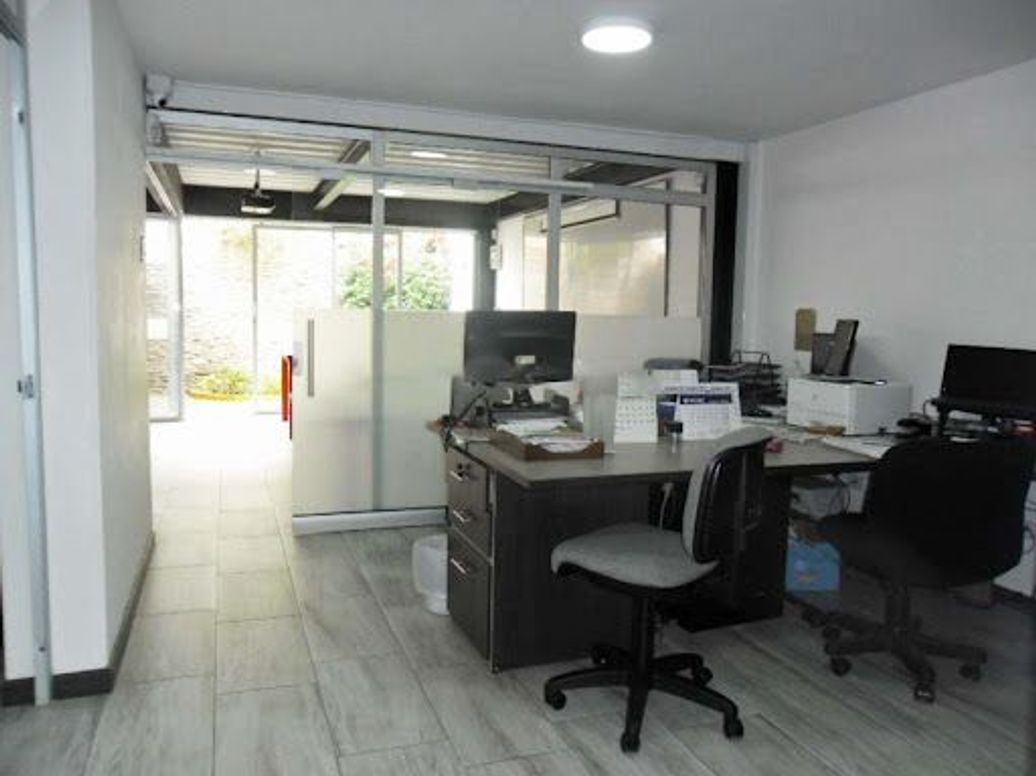 Casa de 5 alcobas en venta en Polo Club, Bogotá, 228 m² · foto 5 de 20