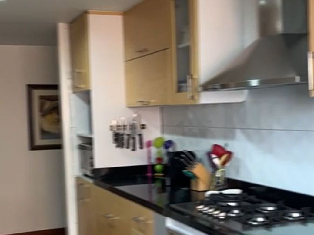 Apartamento de 3 alcobas en venta en El Refugio - Edif Videre, Bogotá, 313 m² · foto 4 de 19