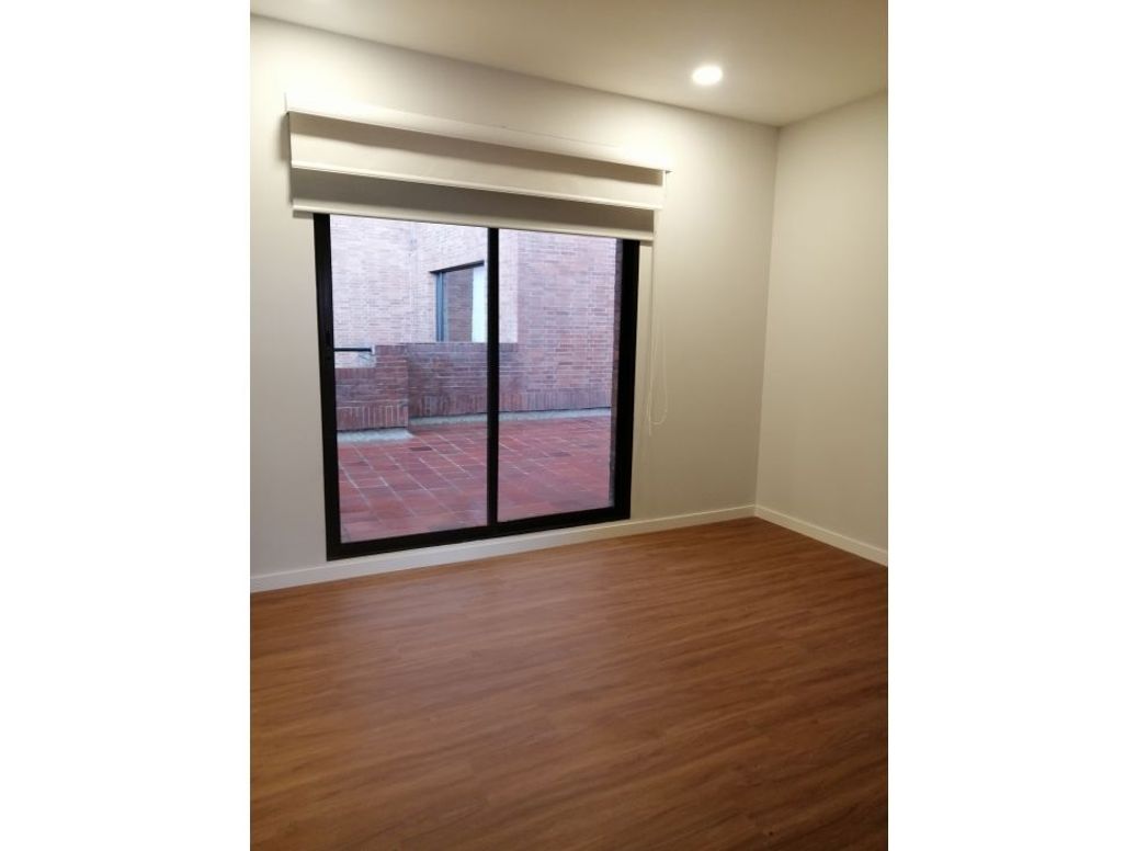 Apartamento de 6 alcobas en venta en Ub. Bosques De Medina, Bogotá, 345 m² · foto 4 de 9