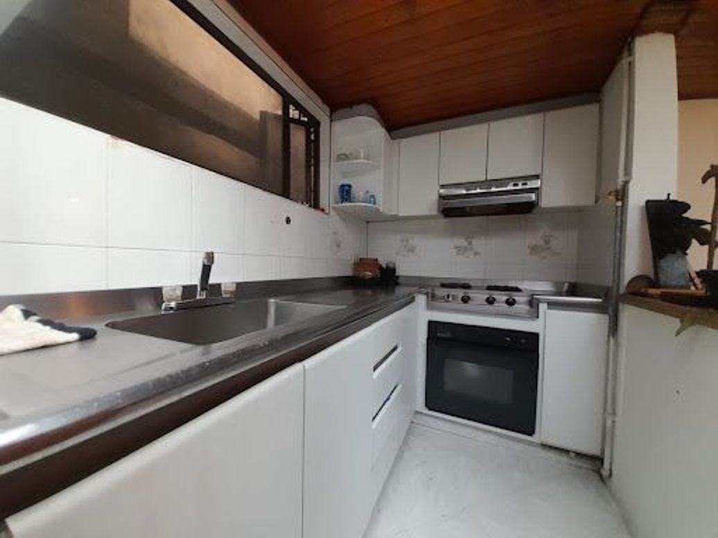 Apartamento de 2 alcobas en venta en San Luis, Bogotá, 81 m² · foto 7 de 16