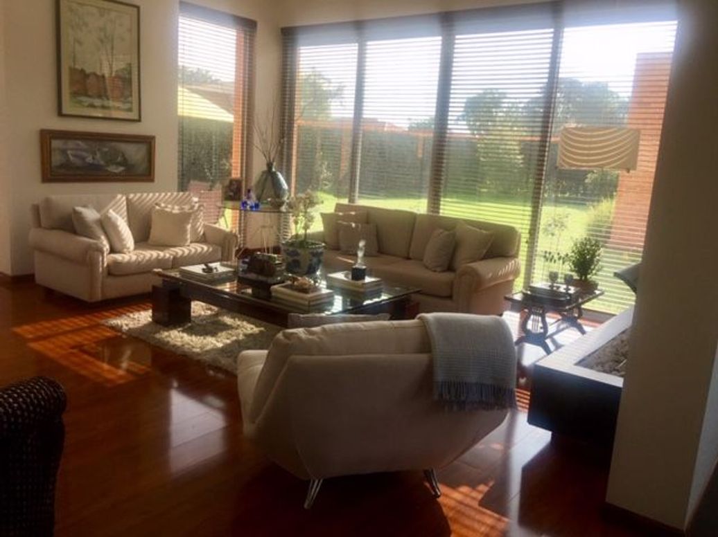 Casa de 4 alcobas en venta en La Cabrera, Bogotá, 350 m² · foto 4 de 17