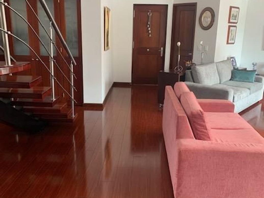 Apartamento de 3 alcobas en venta en Los Alpes, Bogotá, 224 m² · foto 3 de 20