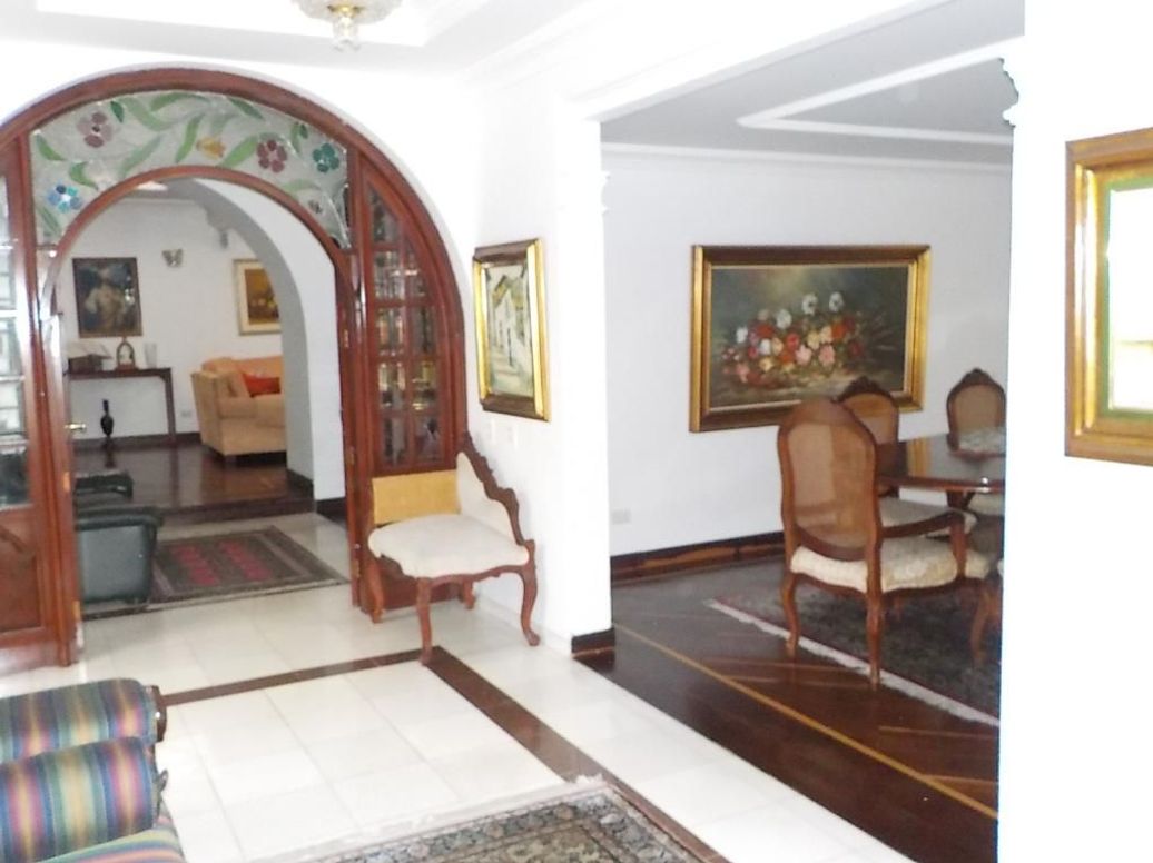 Casa de 3 alcobas en venta en Cerros De Santa Barbara, Bogotá, 442 m² · foto 5 de 20