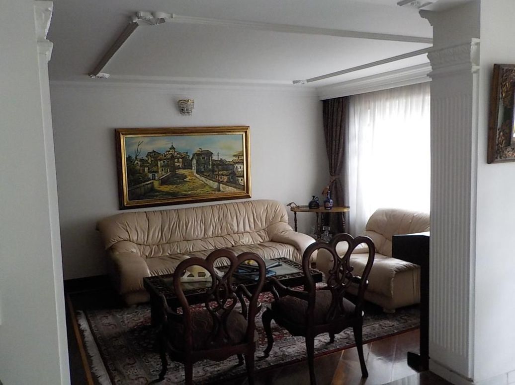 Casa de 3 alcobas en venta en Cerros De Santa Barbara, Bogotá, 442 m² · foto 4 de 20