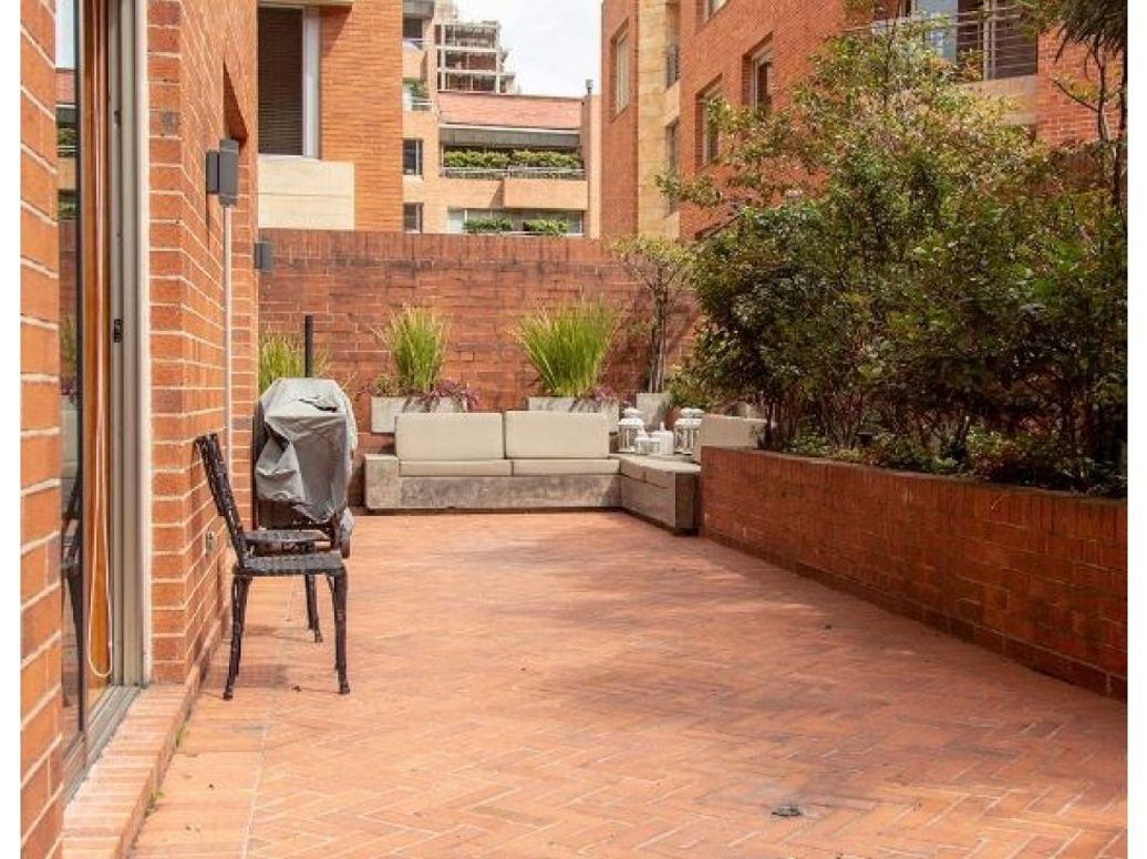 Apartamento de 4 alcobas en venta en Chico, Bogotá, 440 m² · foto 15 de 18