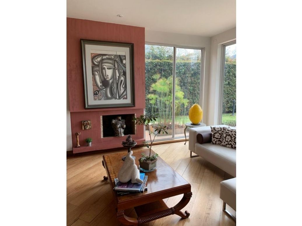 Casa de 4 alcobas en venta en San Simón, Bogotá, 350 m² · foto 3 de 8