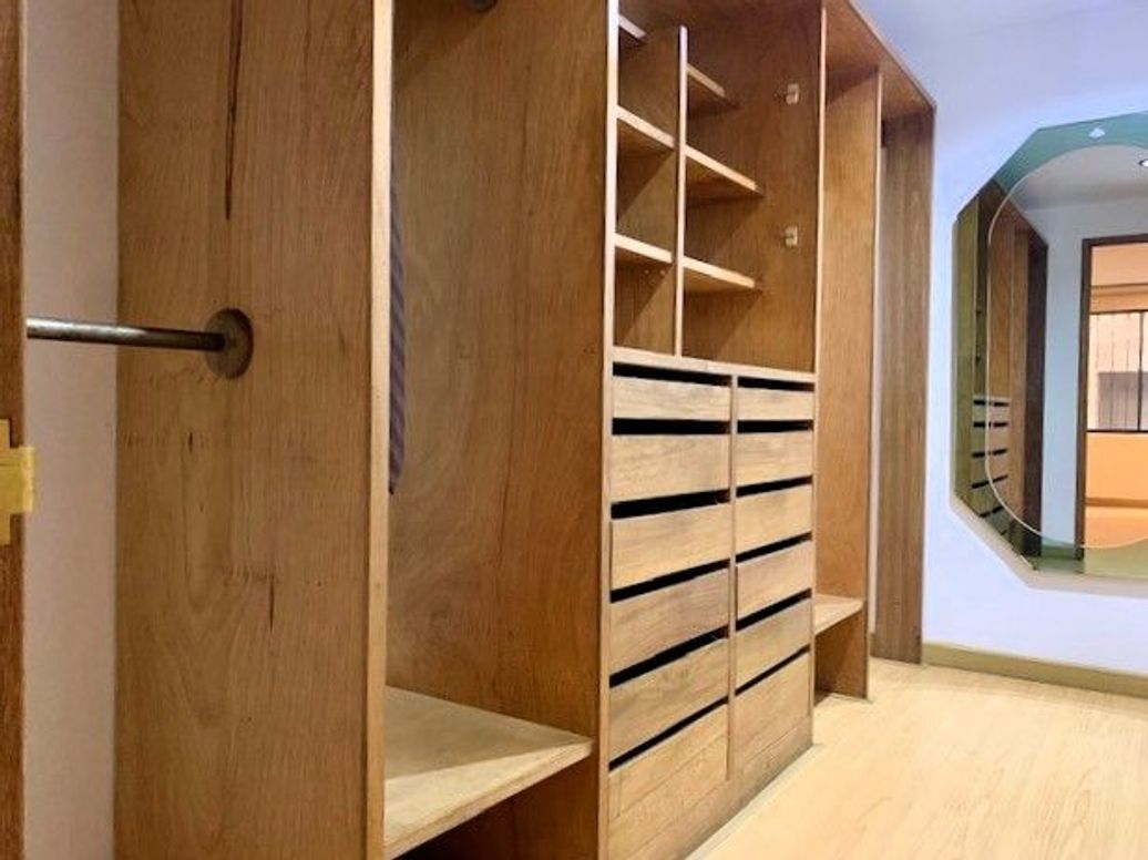 Apartamento de 3 alcobas en arriendo en Los Rosales, Bogotá, 200 m² · foto 15 de 16