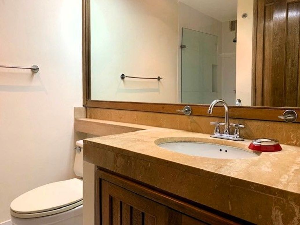 Apartamento de 3 alcobas en arriendo en Los Rosales, Bogotá, 200 m² · foto 6 de 16