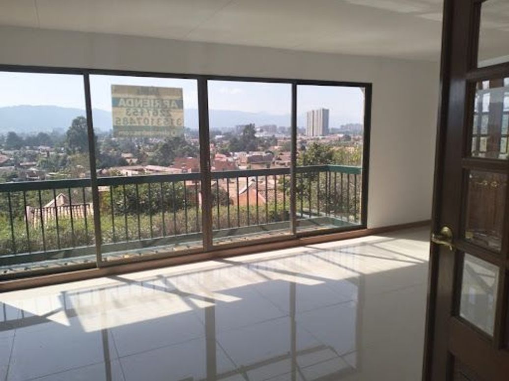 Casa de 4 alcobas en venta en San José De Bavaria, Bogotá, 200 m² · foto 8 de 20