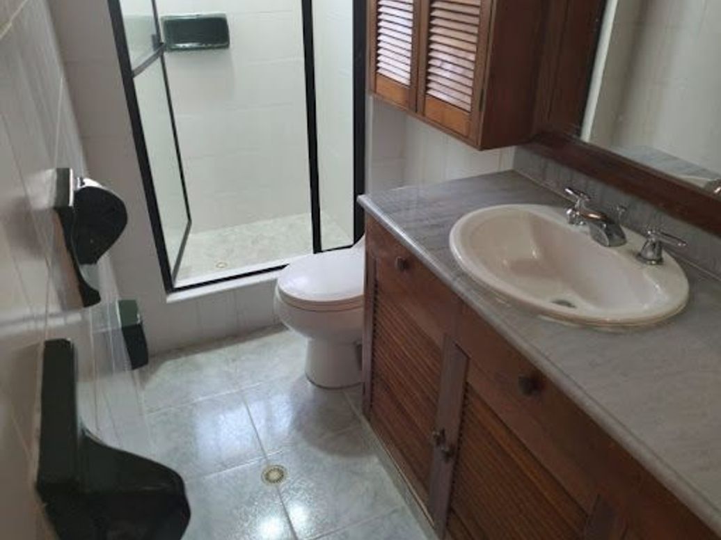 Casa de 4 alcobas en venta en San José De Bavaria, Bogotá, 200 m² · foto 18 de 20