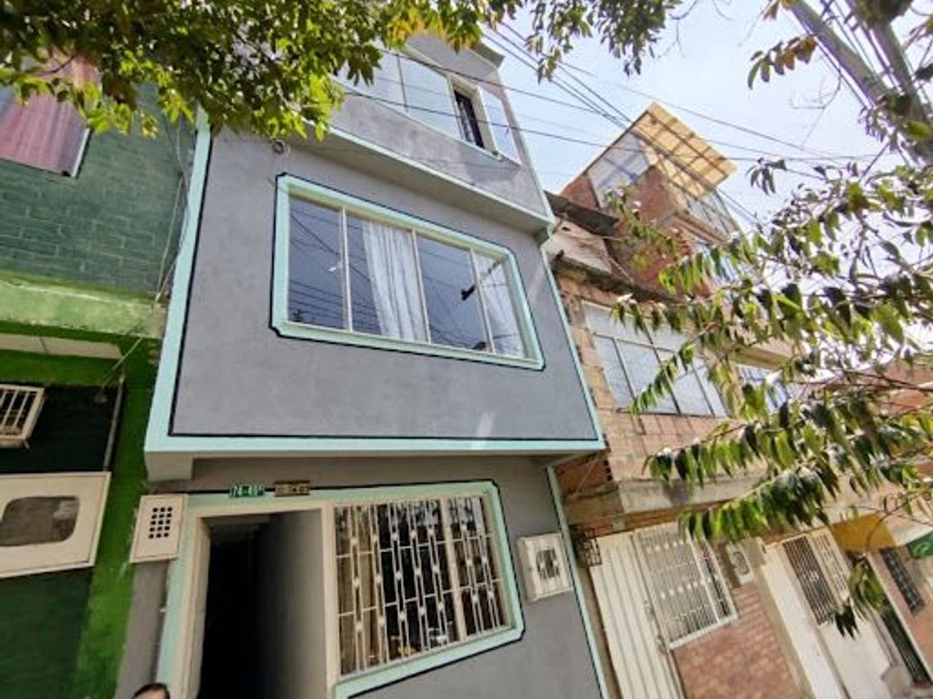 Casa de 7 alcobas en venta en Candelaria La Nueva, Bogotá, 180 m² · foto 13 de 20