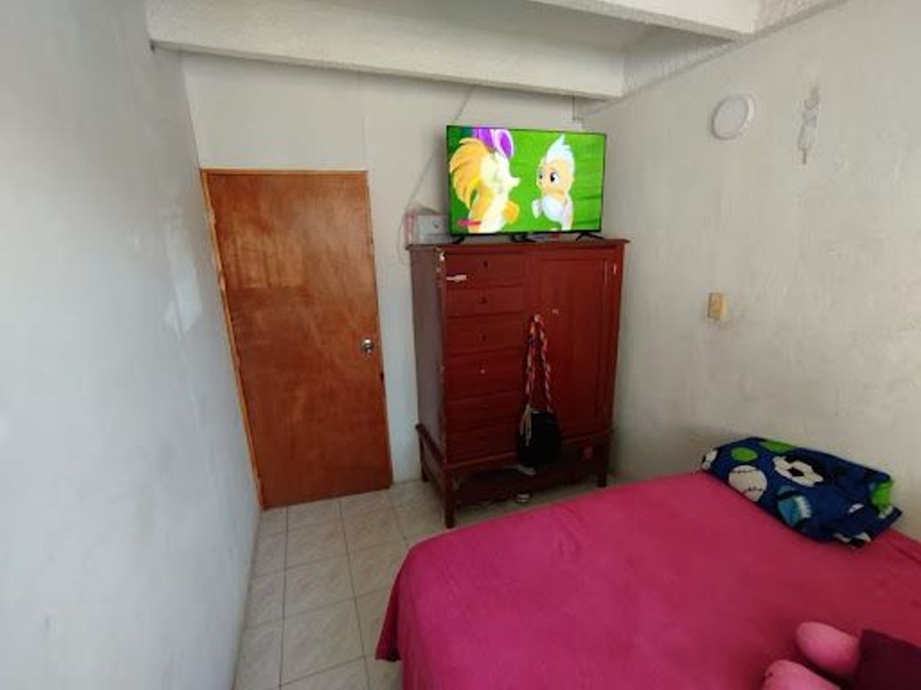 Casa de 7 alcobas en venta en Candelaria La Nueva, Bogotá, 180 m² · foto 6 de 20