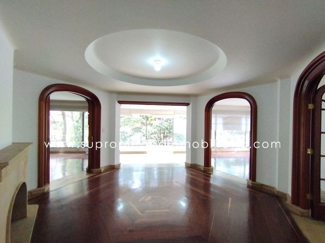 Apartamento de 3 alcobas en venta en Los Rosales, Bogotá, 240 m² · foto 5 de 20