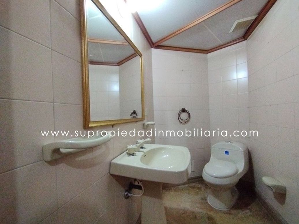 Apartamento de 3 alcobas en venta en Los Rosales, Bogotá, 240 m² · foto 20 de 20