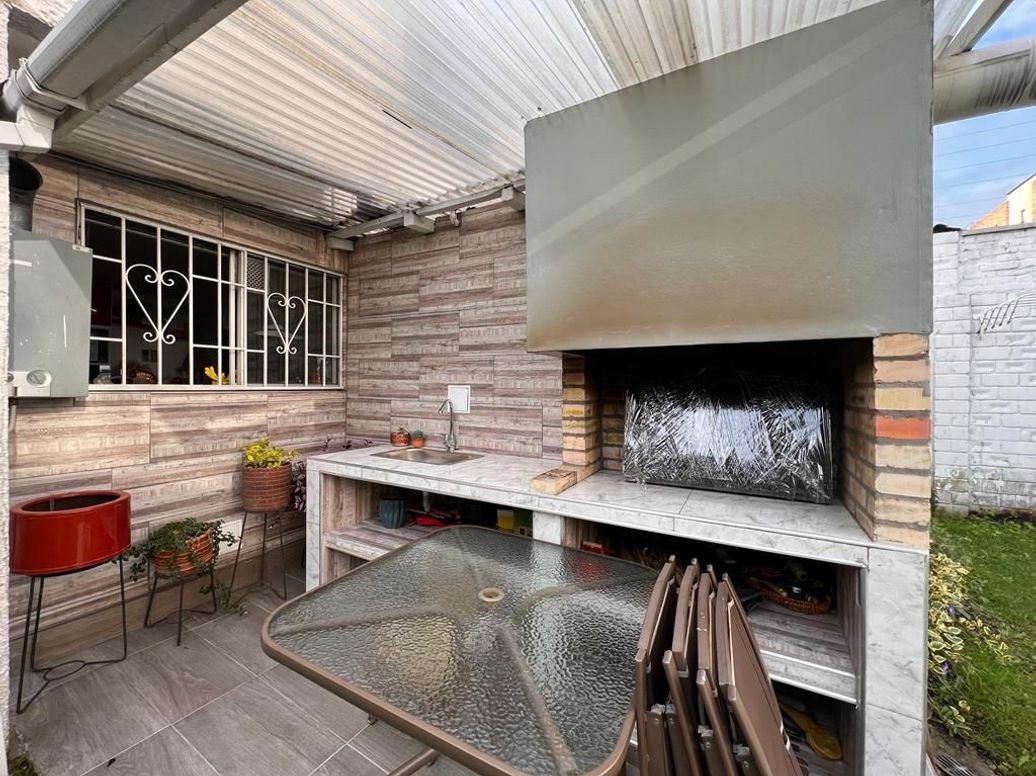 Casa de 4 alcobas en venta en Las Villas, Bogotá, 340 m² · foto 8 de 19