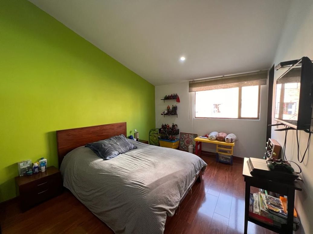 Casa de 4 alcobas en venta en Las Villas, Bogotá, 340 m² · foto 13 de 19