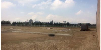 ESPECTACULAR LOTE INDUSTRIAL DE UNA AREA DE 14000 M2, CON MURO Y EN MALLADO CON SERVICIO DE AGUA Y LUZ, A 2.8 KM DESPUES DEL PEAJE, APTO PARA PATIO DE VEHICULOS , CONTENEDORES, MAQUINARIA AMARILLA, SE ENCUENTRA RECEVADO, GARITA DE SEGURIDA . SE RECIBE PERMUTA ESPECIALMENTE  BODEGA EN BOGOTA.  MAYORES INFORMES.
 
