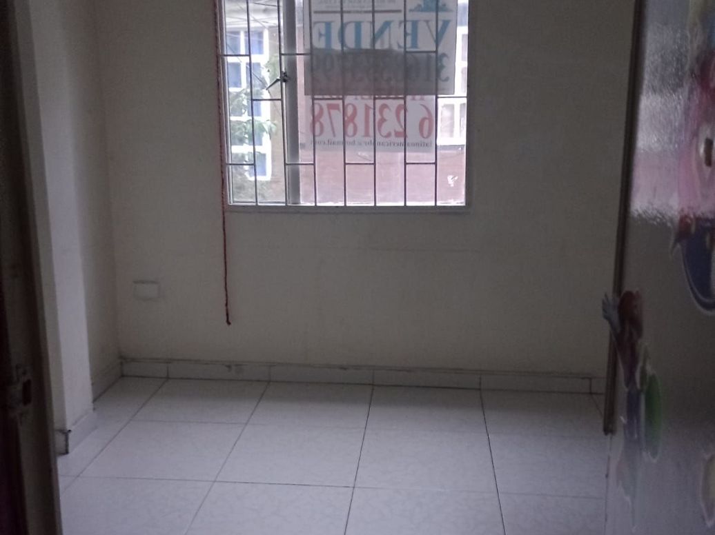 Casa de 8 alcobas en venta en Tibabuyes, Bogotá, 80 m² · foto 13 de 17