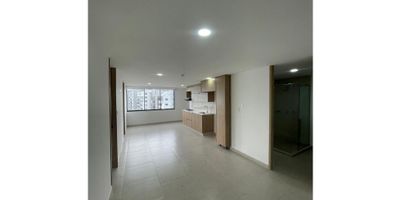 Este moderno apartamento de 75 M2 se encuentra ubicado en uno de los sectores más atractivos de Pereira, Risaralda. Ideal para familias pequeñas o parejas que buscan una residencia cómoda y bien ubicada. Con acceso tarifado y a pocos minutos de la zona urbana, podrás encontrar cercano a tu nuevo hogar, centros médicos, centros comerciales y diferentes servicios para tu comodidad.

El inmueble cuenta con un área terreno y construida de 75 M2, con una distribución inteligente y amplios ventanales que permiten una excelente entrada de luz natural. Cada habitación ha sido diseñada con detalles de alta calidad y comodidad, garantizando un ambiente cálido y acogedor que podrás disfrutar con tu familia y amigos.

El apartamento cuenta con dos cómodas alcobas, ideales para descansar luego de un largo día de trabajo o para acomodar a tus invitados. Además, cuenta con dos baños completos, uno en la habitación principal y otro de uso compartido, ambas equipadas con armarios empotrados y modernas duchas.

La cocina integral es uno de los principales atractivos de este apartamento, además de tener una amplia barra ideal para compartir un delicioso desayuno o una cena en familia. Equipada con lo último en tecnología, cuenta con sistema de gas domiciliario, calentador y sistema de doble ventana para asegurar la conservación de la temperatura adecuada.

La seguridad de tu mascota no será un problema, ya que este apartamento admite mascotas. También cuenta con acceso para discapacitados, ascensor y vigilancia las 24 horas para que puedas sentirte tranquilo y seguro en todo momento.

Además, tendrás un garaje privado para tu comodidad y la de tus invitados. El conjunto residencial cuenta con excelentes zonas sociales como piscina, gimnasio y salón para eventos, además de una acogedora portería y recepción. Sin duda alguna, este inmueble en una zona residencial de alta demanda es la oportunidad perfecta para tener la calidad de vida que mereces.
