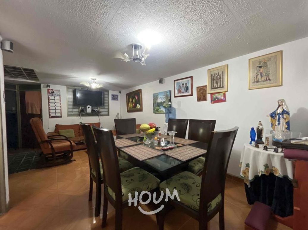 Casa de 9 alcobas en venta en Alameda, Bogotá, 281 m² · foto 16 de 20