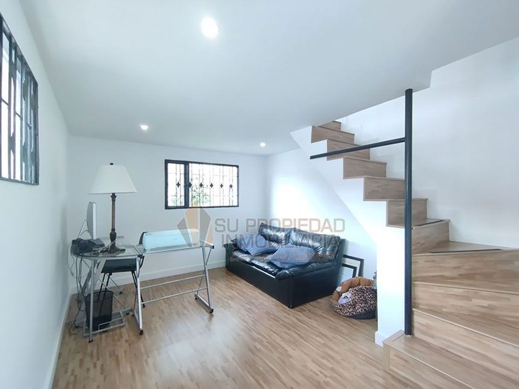Casa de 3 alcobas en venta en Caobos Salazar, Bogotá, 240 m² · foto 9 de 20