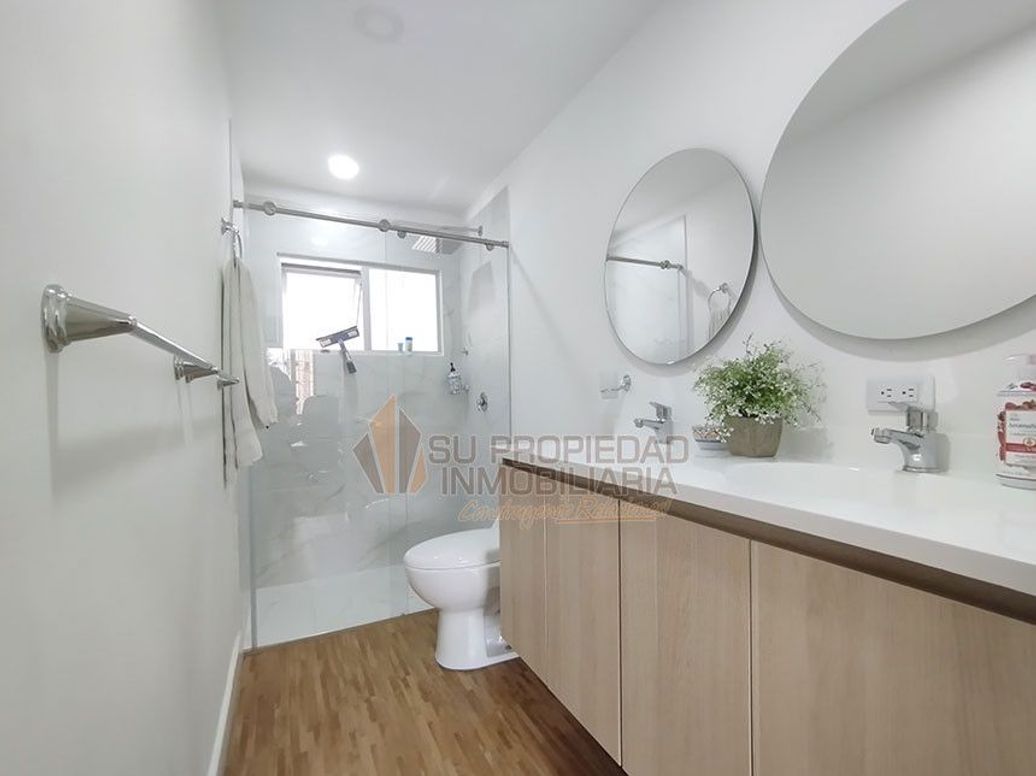 Casa de 3 alcobas en venta en Caobos Salazar, Bogotá, 240 m² · foto 10 de 20