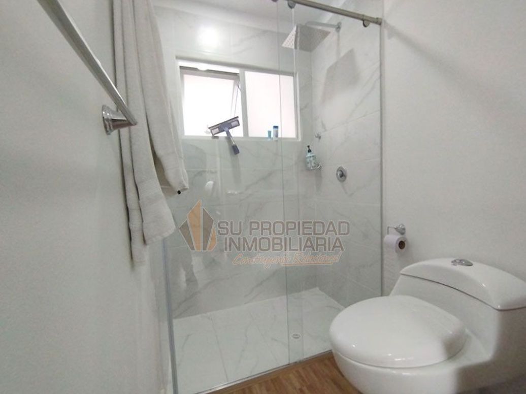 Casa de 3 alcobas en venta en Caobos Salazar, Bogotá, 240 m² · foto 11 de 20