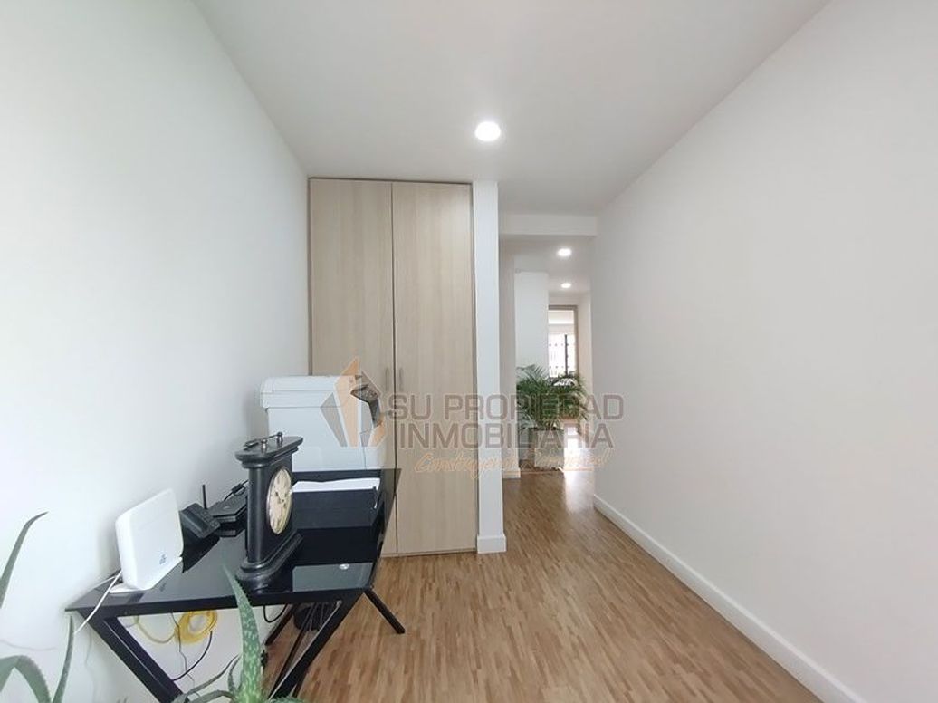 Casa de 3 alcobas en venta en Caobos Salazar, Bogotá, 240 m² · foto 13 de 20