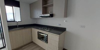 Apartamento en el poblado sector del Country con facilidad de acceso a la avenida las palmas, transversal superior e inferior, además facilidad de acceso a rutas de transporte público. El sector es muy tranquilo y campestre.