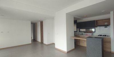 Apartamento en Arriendo en unidad cerrada con  buena ubicación en Pinares cerca a la avenida principal, supermercados de cadena, centros comerciales, clinicas, rutas de transporte publico y servicios complementarios, cuenta con sala-comedor, pisos en porcelanato, dos habitaciones y dos baños, estufa y calentador a gas, cocina integral meson en quarztone, zona de ropas. La unidad cuenta con Piscina, gimnasio,  salon comunal, sauna/turco, parques infantiles, zonas verdes  y un parqueadero cubierto. Vigilancia y porteria las 24 Horas. *Inmuebles sujetos a verificación de disponibilidad.*