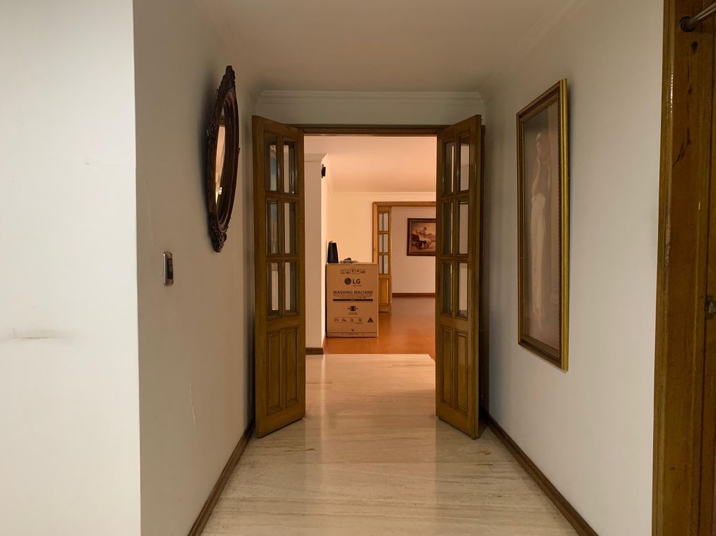 Apartamento de 4 alcobas en venta en Cjr Carlos Lleras Restrepo Block E, Bogotá, 215 m² · foto 6 de 19
