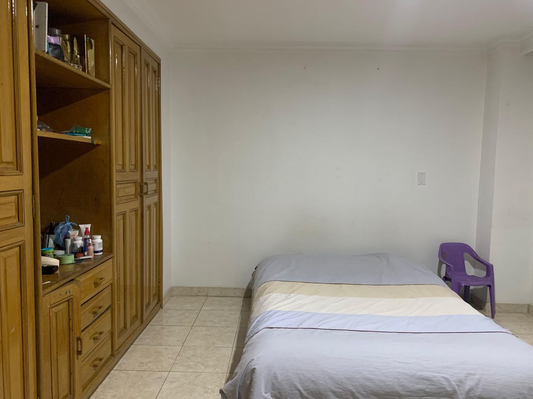 Apartamento de 4 alcobas en venta en Cjr Carlos Lleras Restrepo Block E, Bogotá, 215 m² · foto 13 de 19