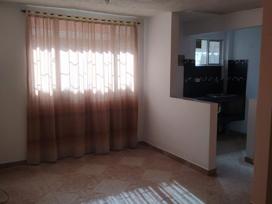 Casa de 9 alcobas en venta en Rafael Uribe, Bogotá, 234 m² · foto 10 de 11