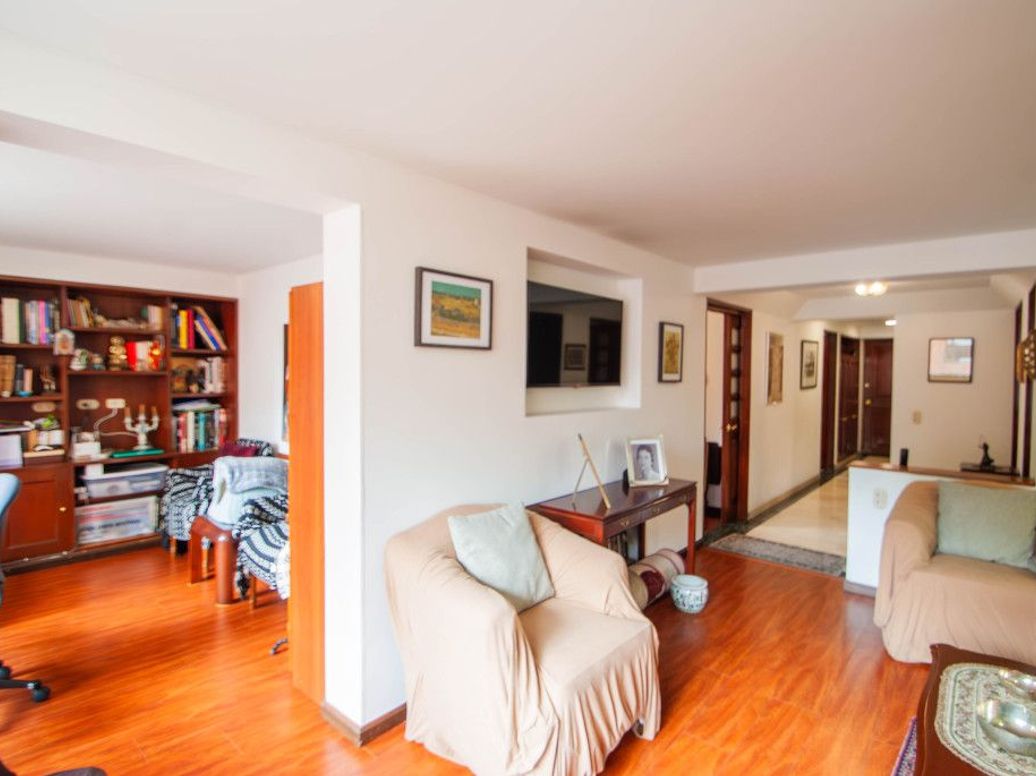 Apartamento de 3 alcobas en venta en Chico Norte Et. Iii, Bogotá, 171 m² · foto 3 de 20