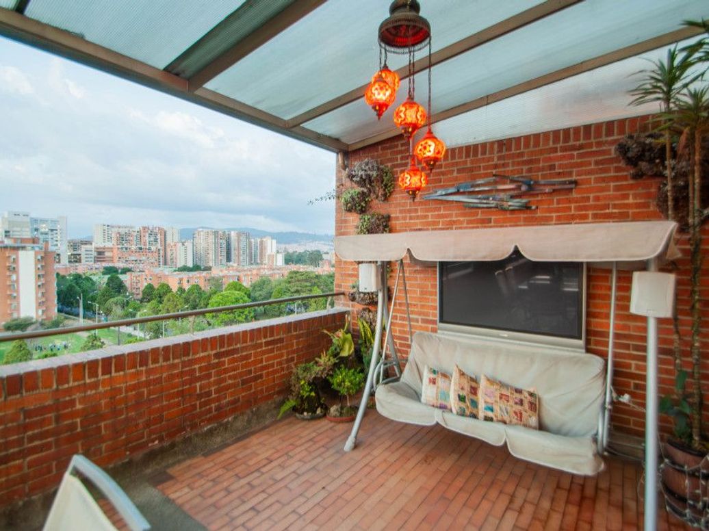 Apartamento de 3 alcobas en venta en Mazurén, Bogotá, 172 m² · foto 14 de 20