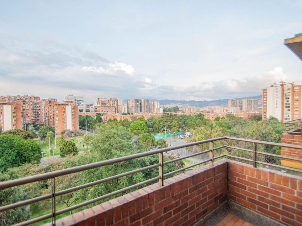 Apartamento de 3 alcobas en venta en Mazurén, Bogotá, 172 m² · foto 16 de 20