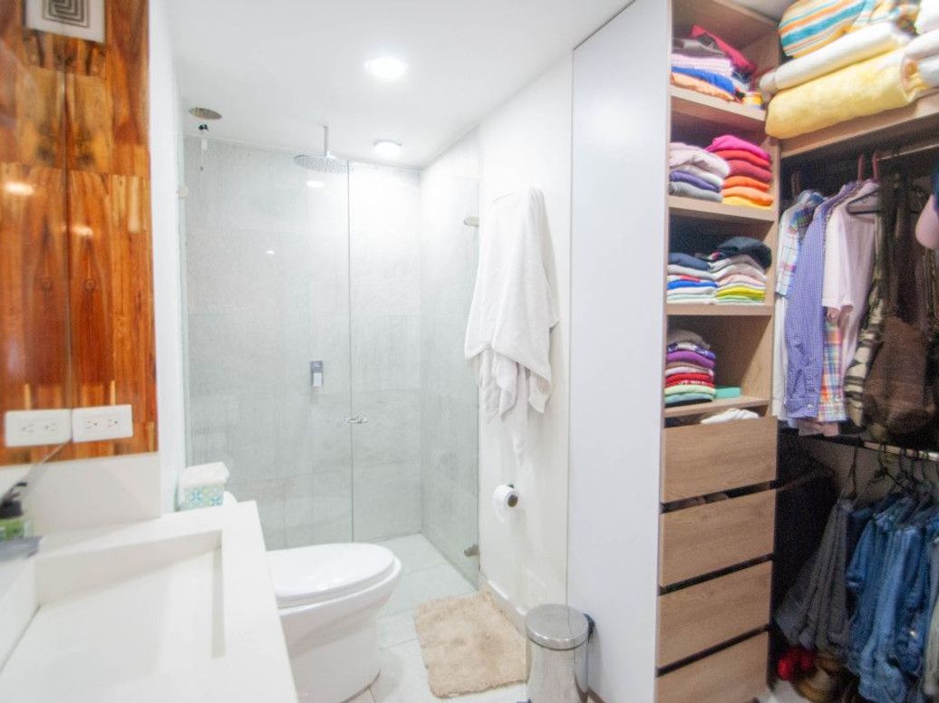 Apartamento de 2 alcobas en venta en Chico Norte Et. Iii, Bogotá, 91 m² · foto 12 de 16