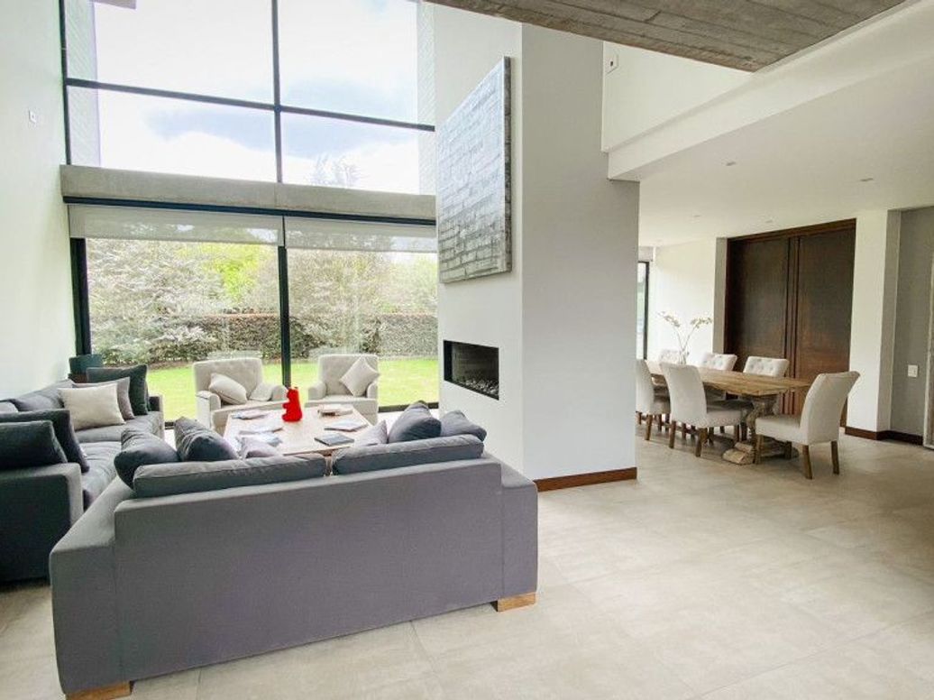 Casa de 4 alcobas en venta en Casa Blanca, Bogotá, 440 m² · foto 5 de 20