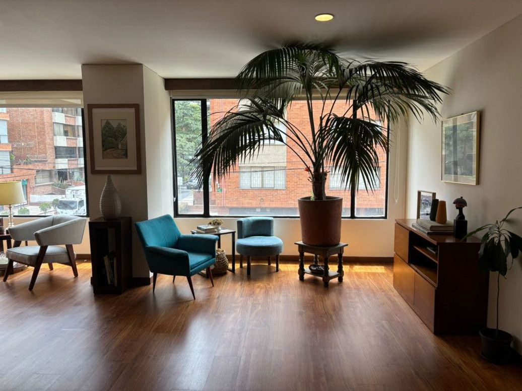 Apartamento de 3 alcobas en venta en Chico, Bogotá, 289 m² · foto 3 de 20