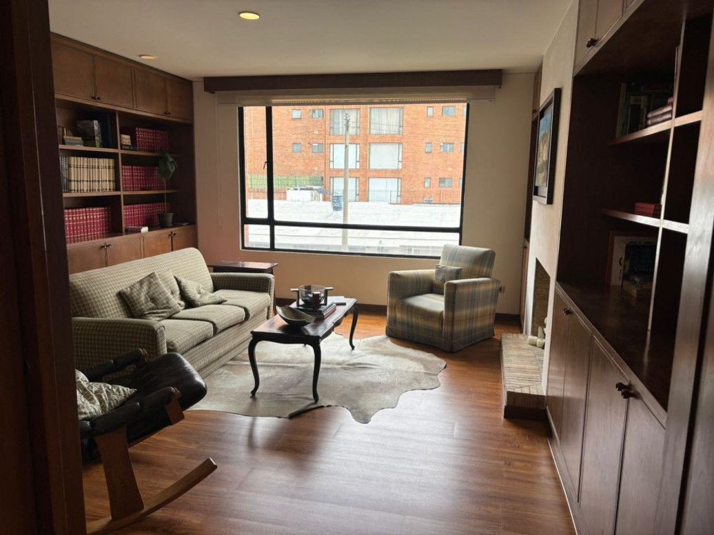 Apartamento de 3 alcobas en venta en Chico, Bogotá, 289 m² · foto 9 de 20