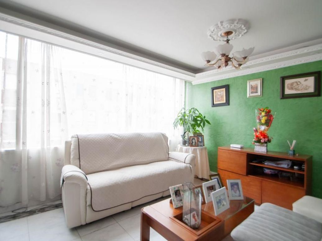 Apartamento de 3 alcobas en venta en Los Andes, Bogotá, 87 m² · foto 3 de 17