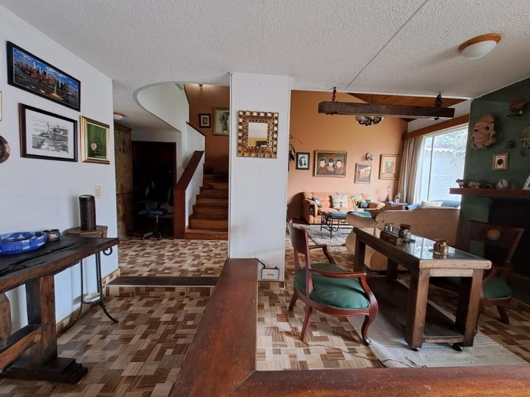 Casa de 6 alcobas en venta en Prado Veraniego Sur, Bogotá, 291 m² · foto 6 de 20