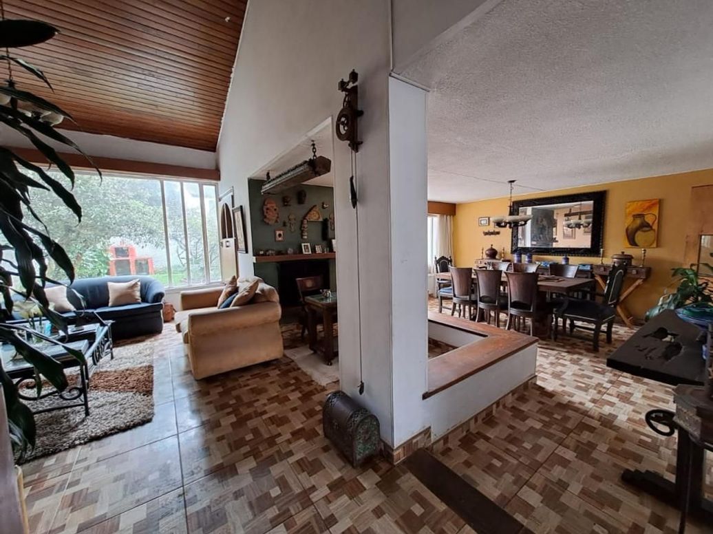 Casa de 6 alcobas en venta en Prado Veraniego Sur, Bogotá, 291 m² · foto 9 de 20
