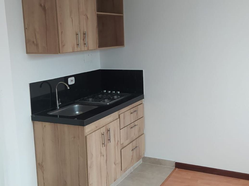 Casa de 12 alcobas en venta en Baquero, Bogotá, 392 m² · foto 8 de 20