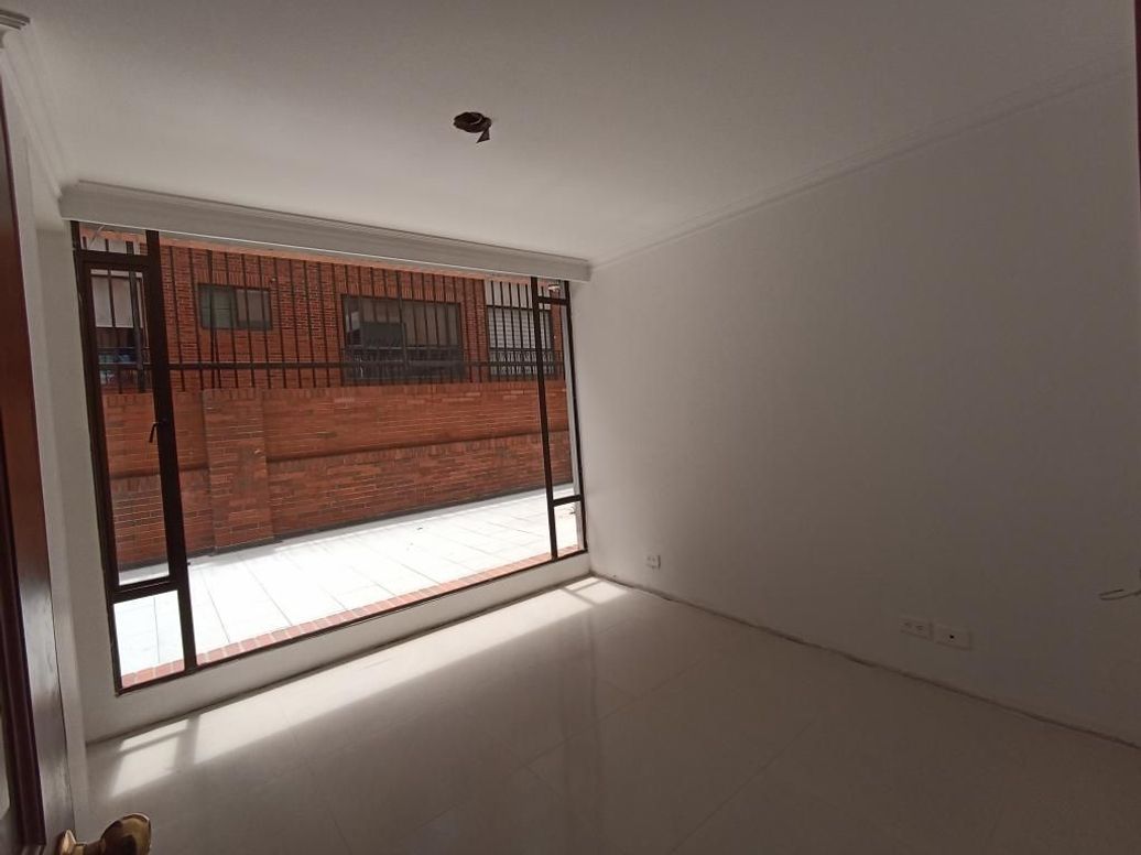 Apartamento de 4 alcobas en venta en Rincon Del Chicó, Bogotá, 111 m² · foto 3 de 20